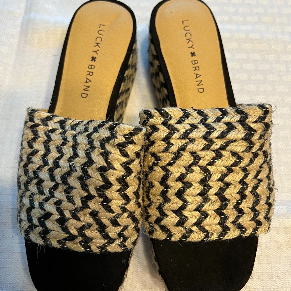 BN Lucky Brand platform sandals Sz 6